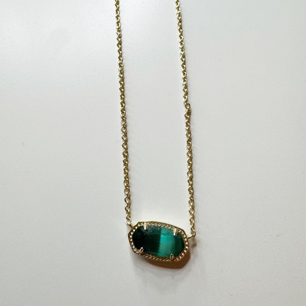 Kendra Scott Emerald Cat’s Eye Necklace